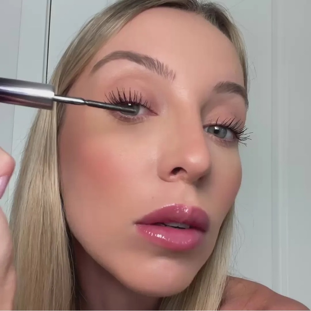Iron Rod Olivia Blaire Black Mascara